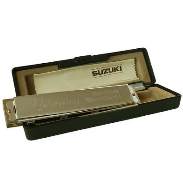 Suzuki SU21-HM-G G-Key 21 Holes Humming Deluxe Tremolo Harmonica - Image 3