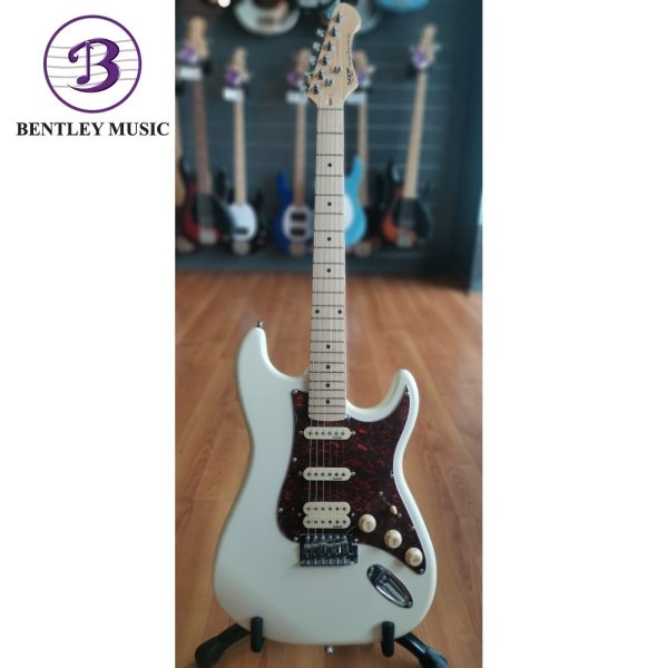 SQOE SEST250-WH ST Series HSS Electric Guitar, White